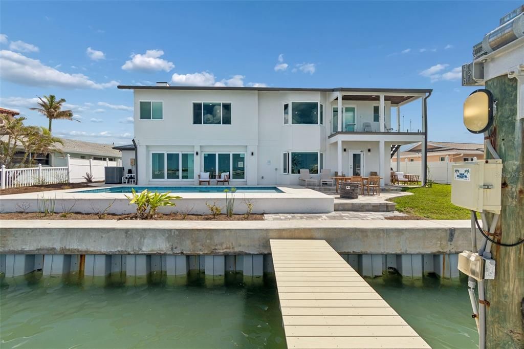 En Venta: $2,849,900 (4 camas, 4 baños, 3319 Pies cuadrados)