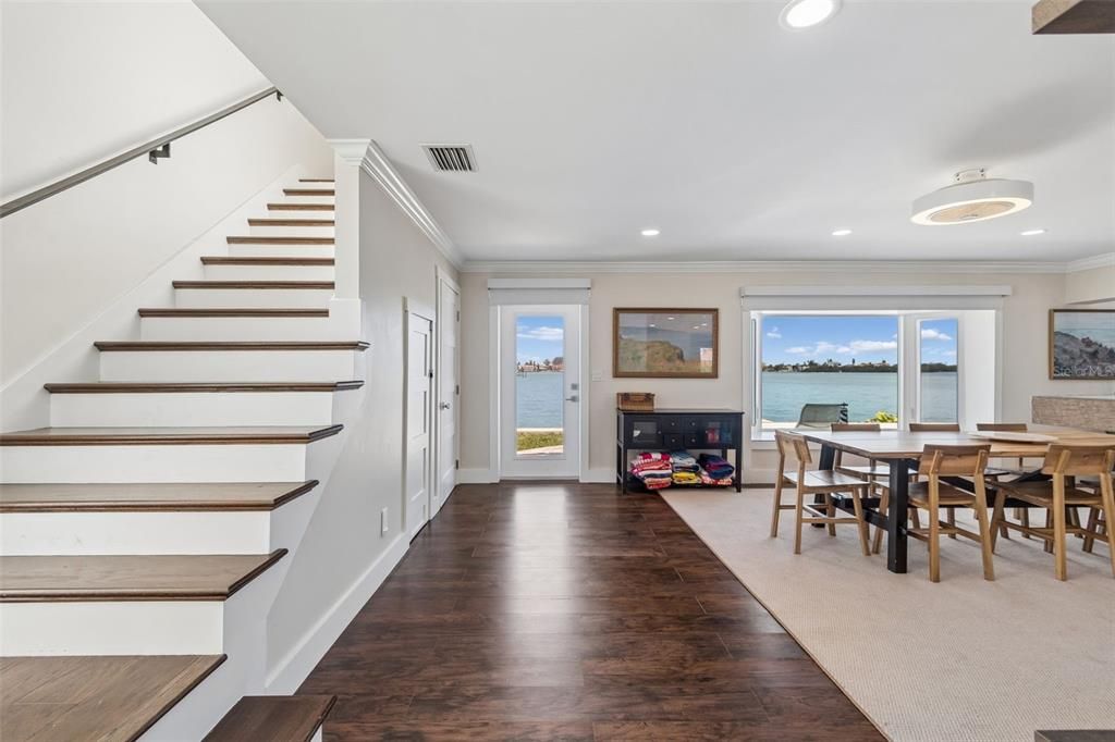 En Venta: $2,849,900 (4 camas, 4 baños, 3319 Pies cuadrados)