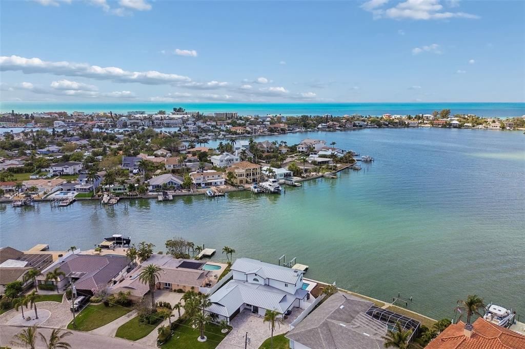 En Venta: $2,849,900 (4 camas, 4 baños, 3319 Pies cuadrados)