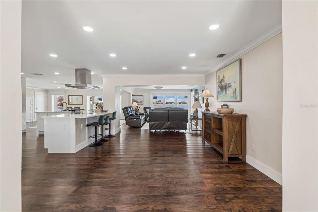 En Venta: $2,849,900 (4 camas, 4 baños, 3319 Pies cuadrados)