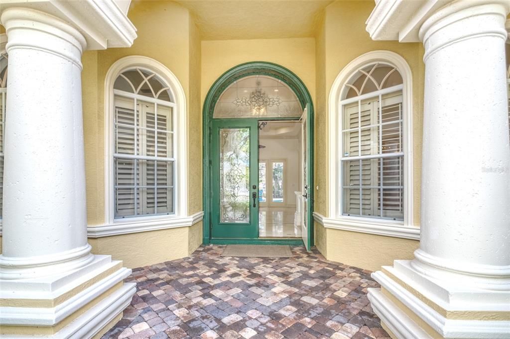 En Venta: $1,195,000 (4 camas, 3 baños, 3598 Pies cuadrados)