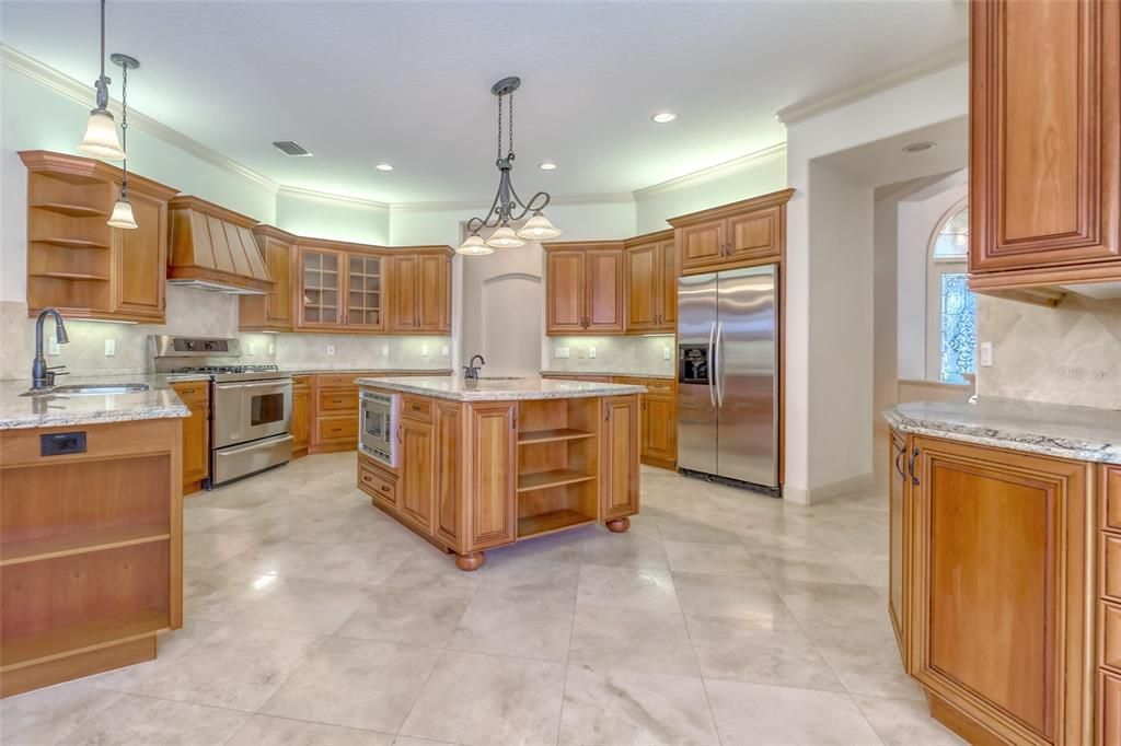 En Venta: $1,195,000 (4 camas, 3 baños, 3598 Pies cuadrados)
