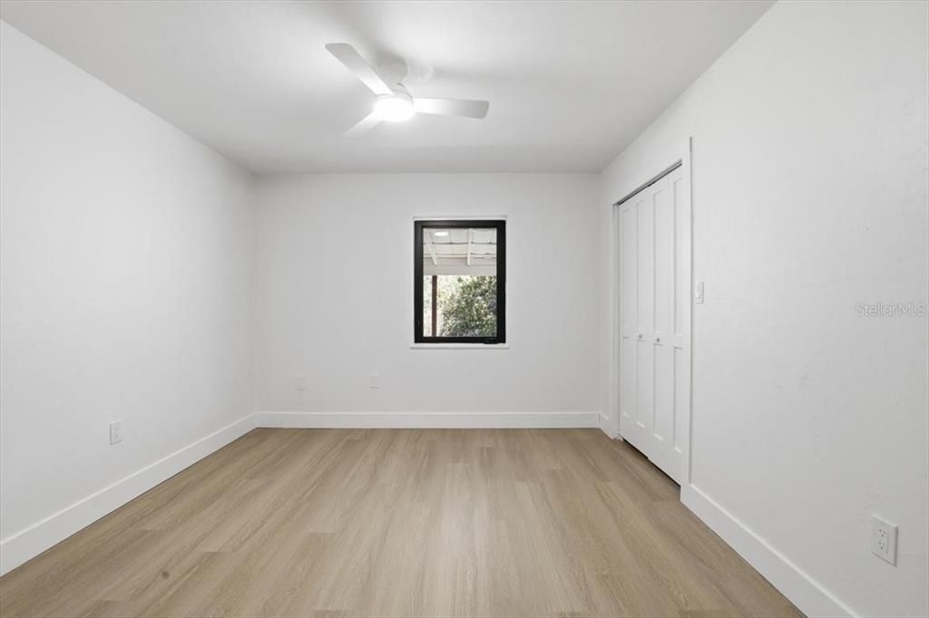 For Sale: $319,990 (3 beds, 3 baths, 1963 Square Feet)