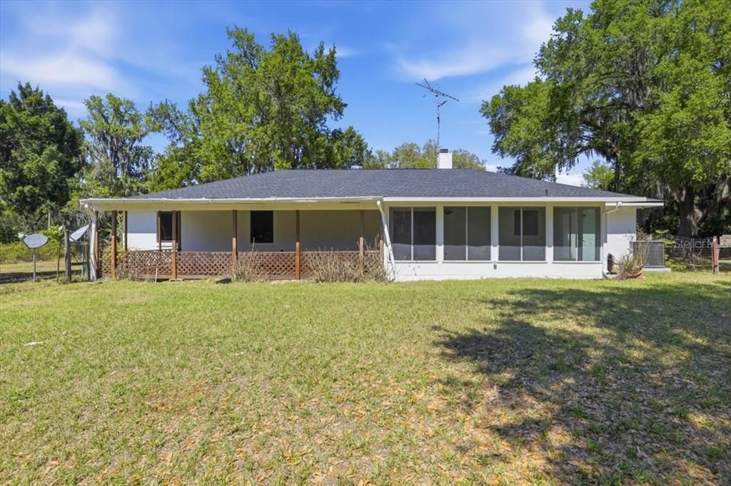 For Sale: $319,990 (3 beds, 3 baths, 1963 Square Feet)