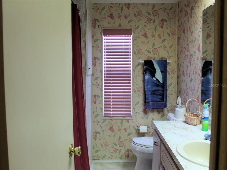 Active With Contract: $57,000 (2 beds, 2 baths, 952 Square Feet)