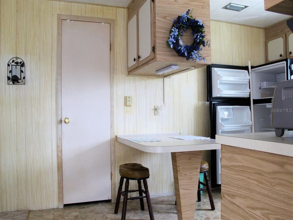 Active With Contract: $57,000 (2 beds, 2 baths, 952 Square Feet)
