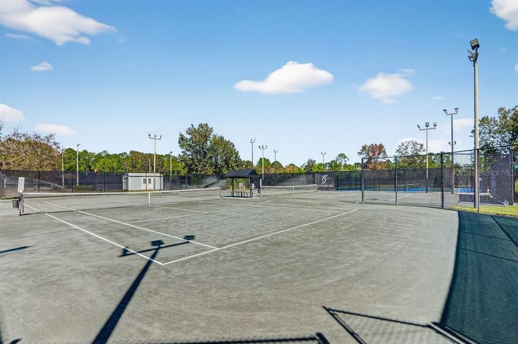 На продажу: $689,900 (4 спален, 2 ванн, 2620 Квадратных фут)