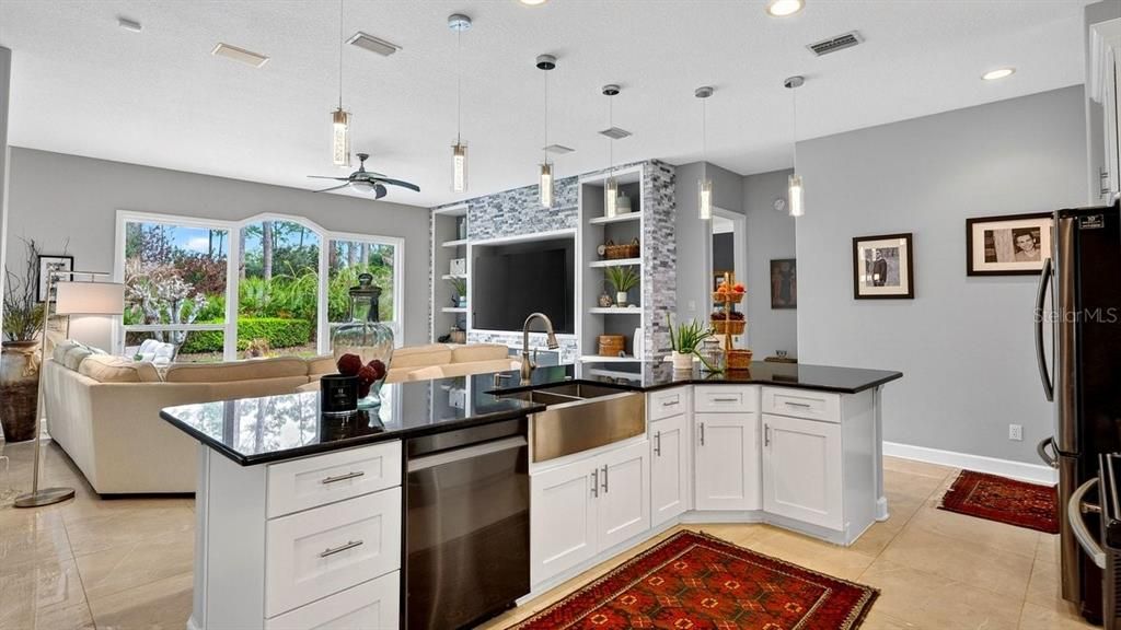 На продажу: $689,900 (4 спален, 2 ванн, 2620 Квадратных фут)