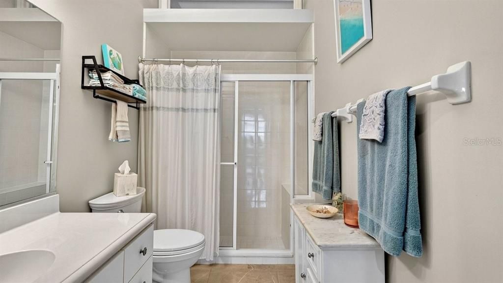 На продажу: $689,900 (4 спален, 2 ванн, 2620 Квадратных фут)