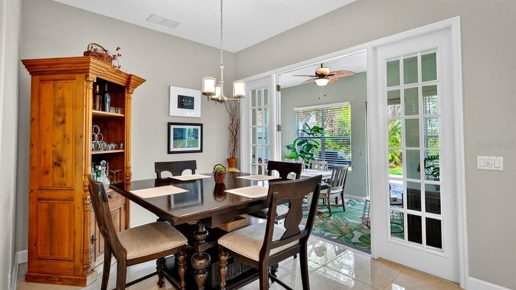 На продажу: $689,900 (4 спален, 2 ванн, 2620 Квадратных фут)