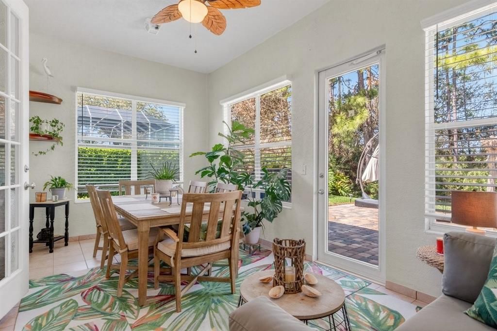 На продажу: $689,900 (4 спален, 2 ванн, 2620 Квадратных фут)