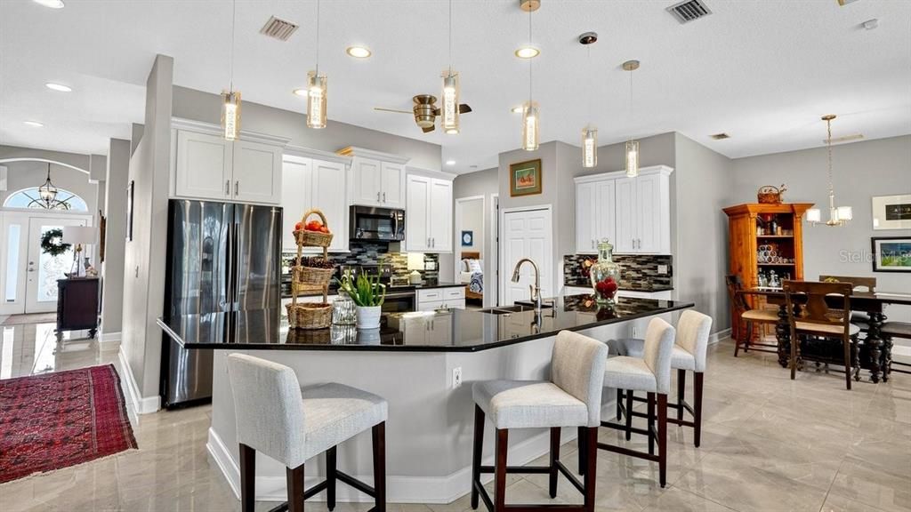 На продажу: $689,900 (4 спален, 2 ванн, 2620 Квадратных фут)