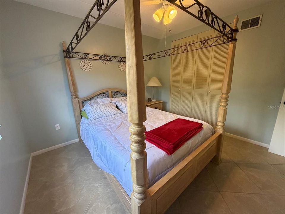 For Rent: $2,500 (2 beds, 2 baths, 1062 Square Feet)