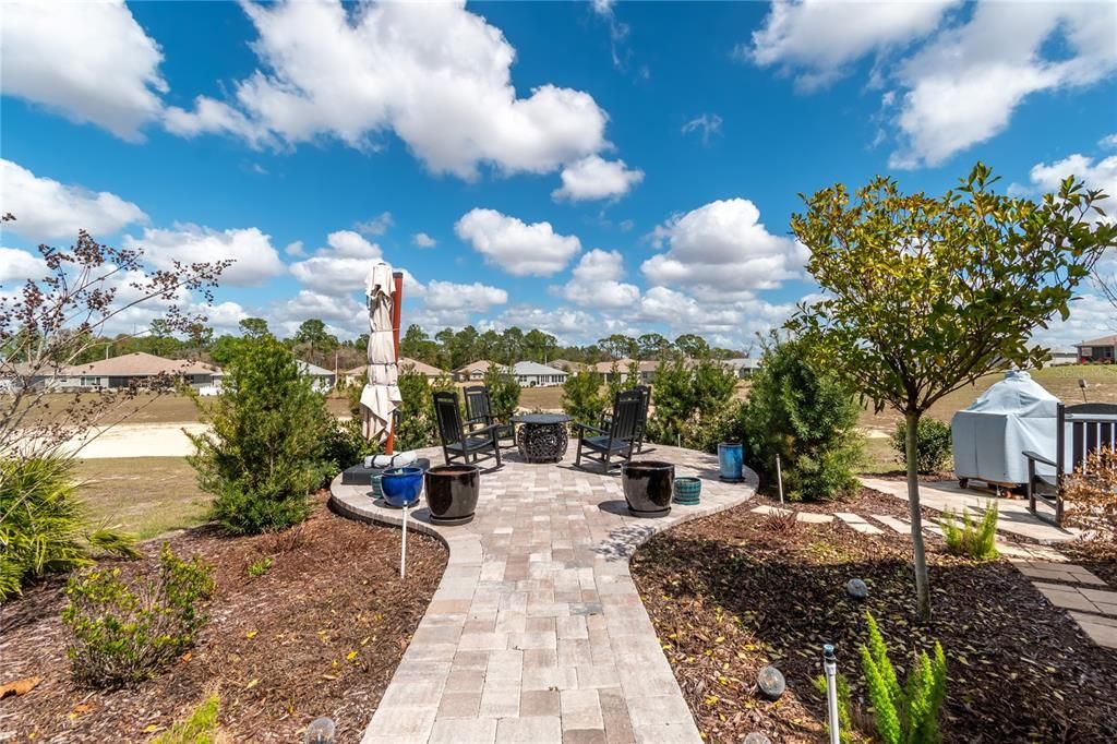 For Sale: $440,000 (2 beds, 2 baths, 1983 Square Feet)
