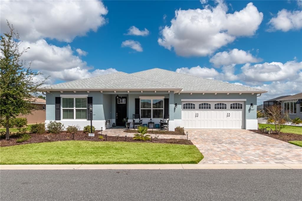 For Sale: $440,000 (2 beds, 2 baths, 1983 Square Feet)
