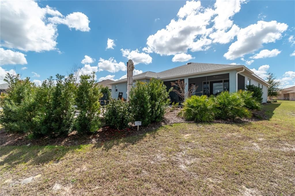 For Sale: $440,000 (2 beds, 2 baths, 1983 Square Feet)