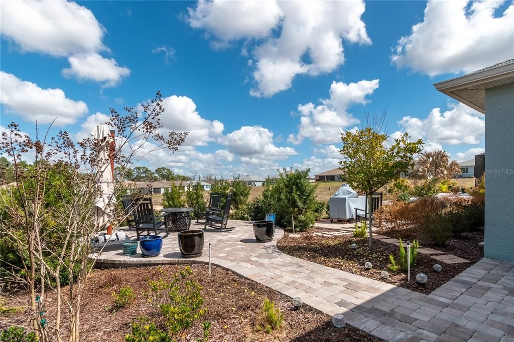 For Sale: $440,000 (2 beds, 2 baths, 1983 Square Feet)