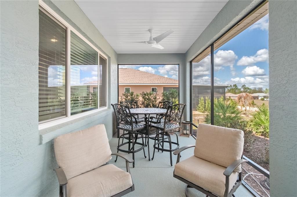 For Sale: $440,000 (2 beds, 2 baths, 1983 Square Feet)