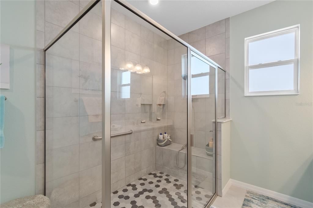 For Sale: $440,000 (2 beds, 2 baths, 1983 Square Feet)