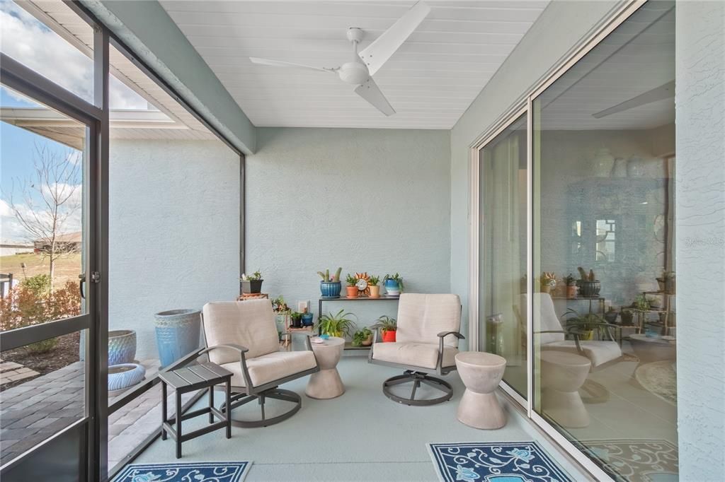 For Sale: $440,000 (2 beds, 2 baths, 1983 Square Feet)