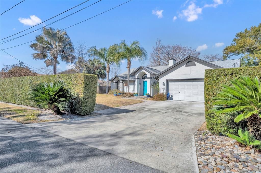 For Sale: $615,000 (3 beds, 2 baths, 1829 Square Feet)