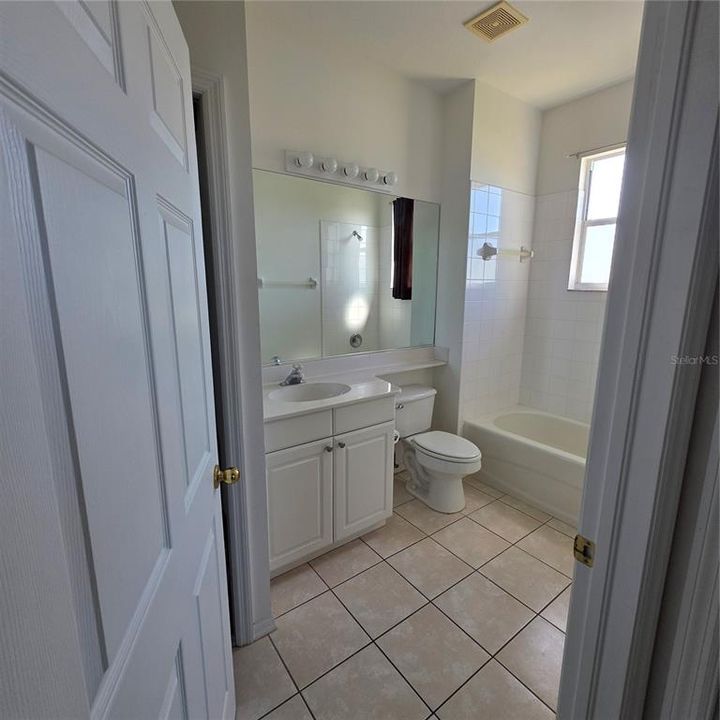 En Renta: $1,800 (3 camas, 2 baños, 1517 Pies cuadrados)