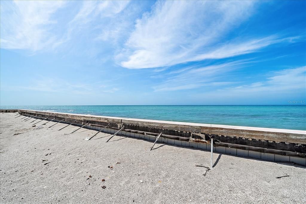 En Venta: $1,290,000 (0.44 acres)