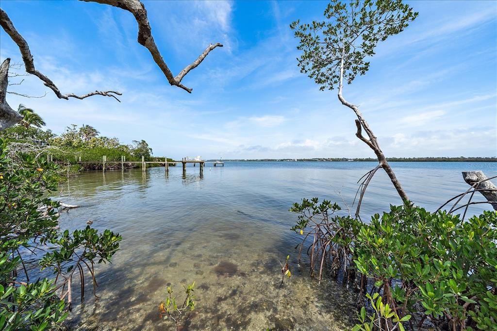 En Venta: $1,290,000 (0.44 acres)