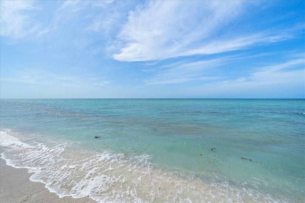En Venta: $1,290,000 (0.44 acres)