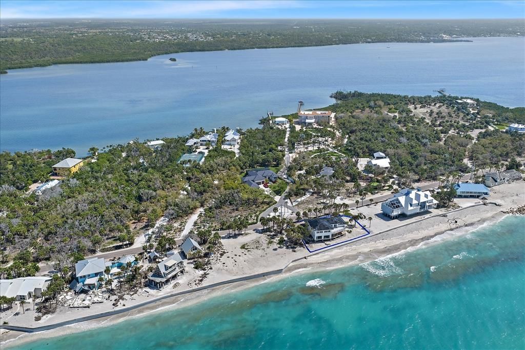 En Venta: $1,290,000 (0.44 acres)