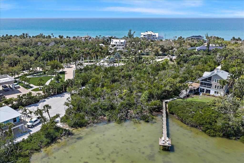 En Venta: $1,290,000 (0.44 acres)