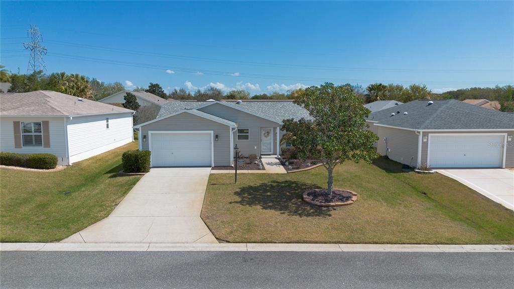 Active With Contract: $310,000 (3 beds, 2 baths, 1237 Square Feet)