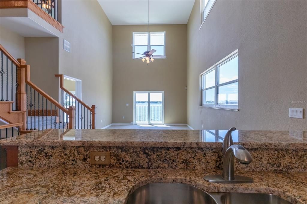 待售: $2,900,000 (5.00 acres)