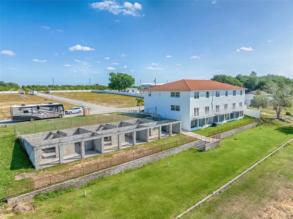 待售: $2,900,000 (5.00 acres)