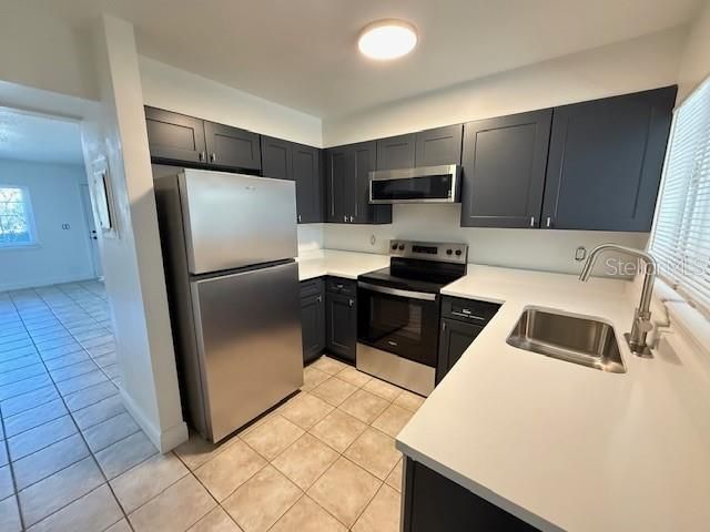 For Rent: $1,595 (2 beds, 1 baths, 900 Square Feet)