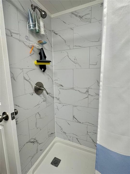 На продажу: $84,900 (1 спален, 1 ванн, 1026 Квадратных фут)