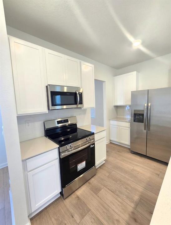 Active With Contract: $2,250 (3 beds, 2 baths, 1782 Square Feet)