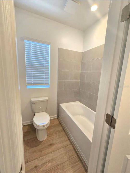 Active With Contract: $2,250 (3 beds, 2 baths, 1782 Square Feet)