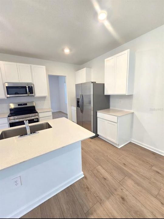 Active With Contract: $2,250 (3 beds, 2 baths, 1782 Square Feet)