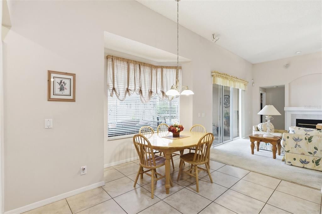 Active With Contract: $495,000 (4 beds, 3 baths, 2553 Square Feet)