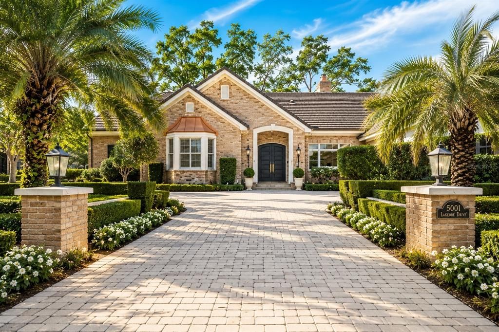 En Venta: $3,299,999 (5 camas, 4 baños, 4417 Pies cuadrados)