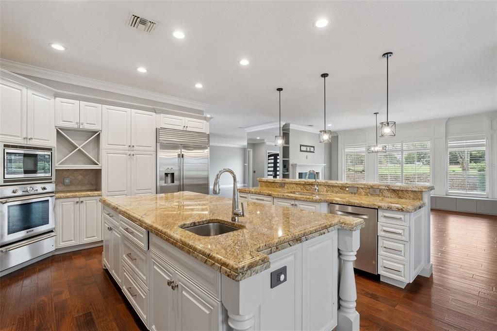 En Venta: $3,299,999 (5 camas, 4 baños, 4417 Pies cuadrados)