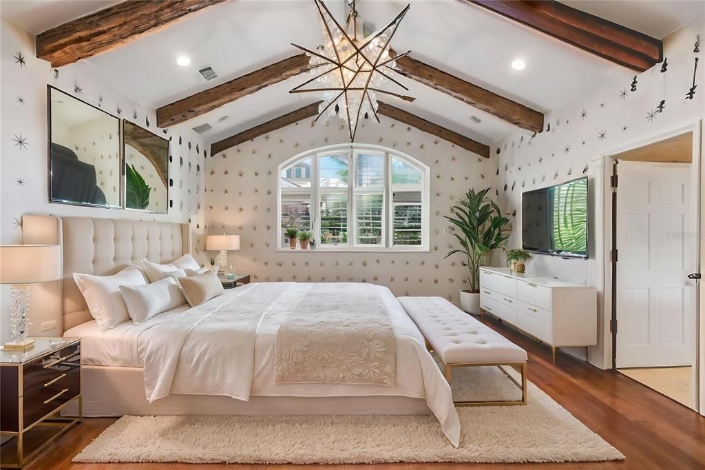 En Venta: $3,299,999 (5 camas, 4 baños, 4417 Pies cuadrados)