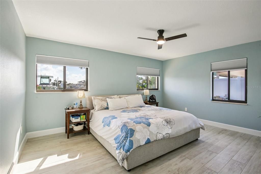For Sale: $1,299,000 (3 beds, 2 baths, 2253 Square Feet)
