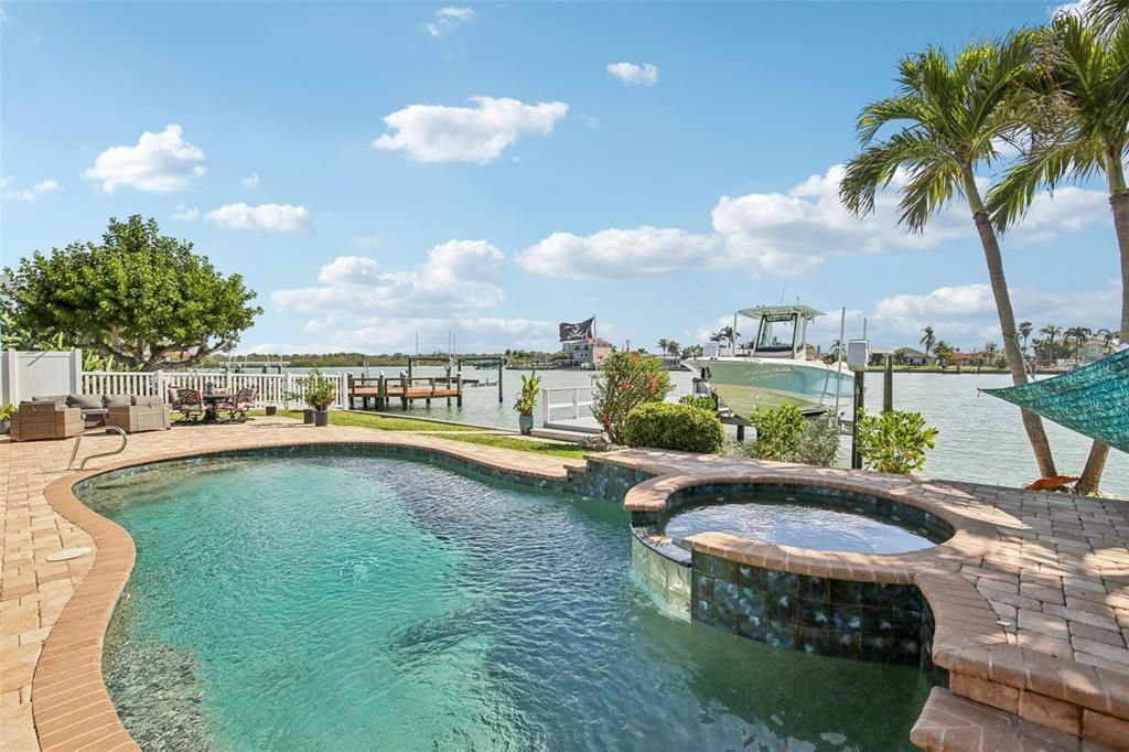 For Sale: $1,299,000 (3 beds, 2 baths, 2253 Square Feet)
