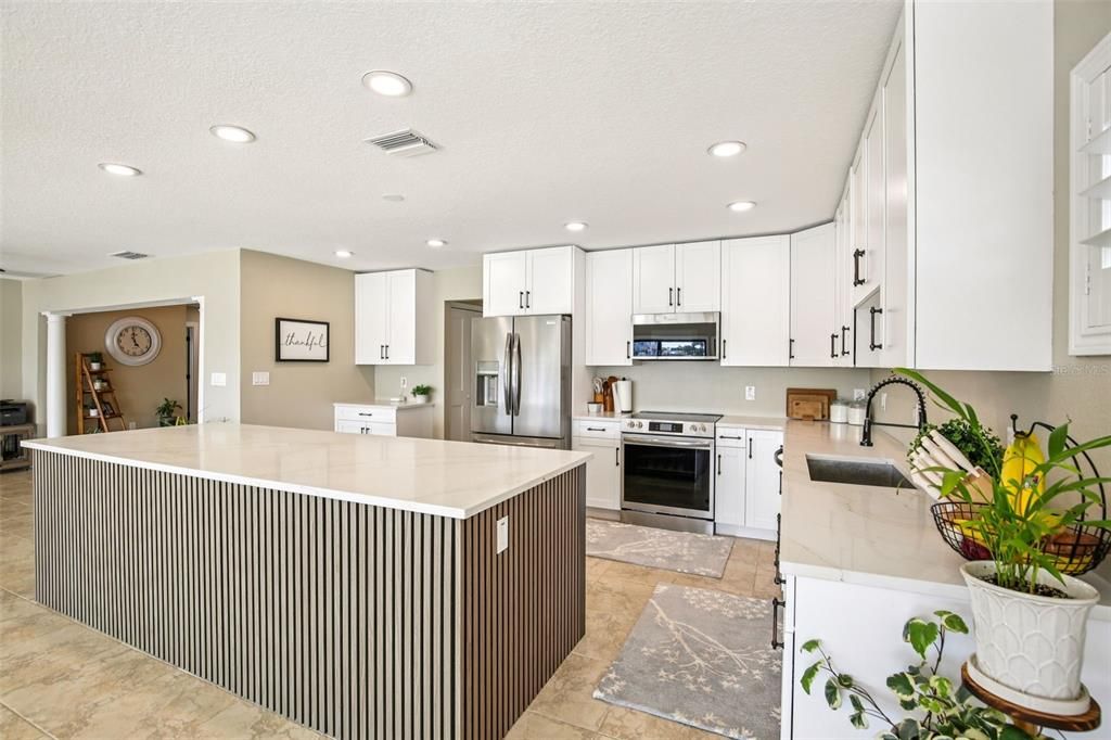 For Sale: $1,299,000 (3 beds, 2 baths, 2253 Square Feet)