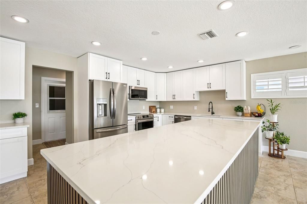 For Sale: $1,299,000 (3 beds, 2 baths, 2253 Square Feet)