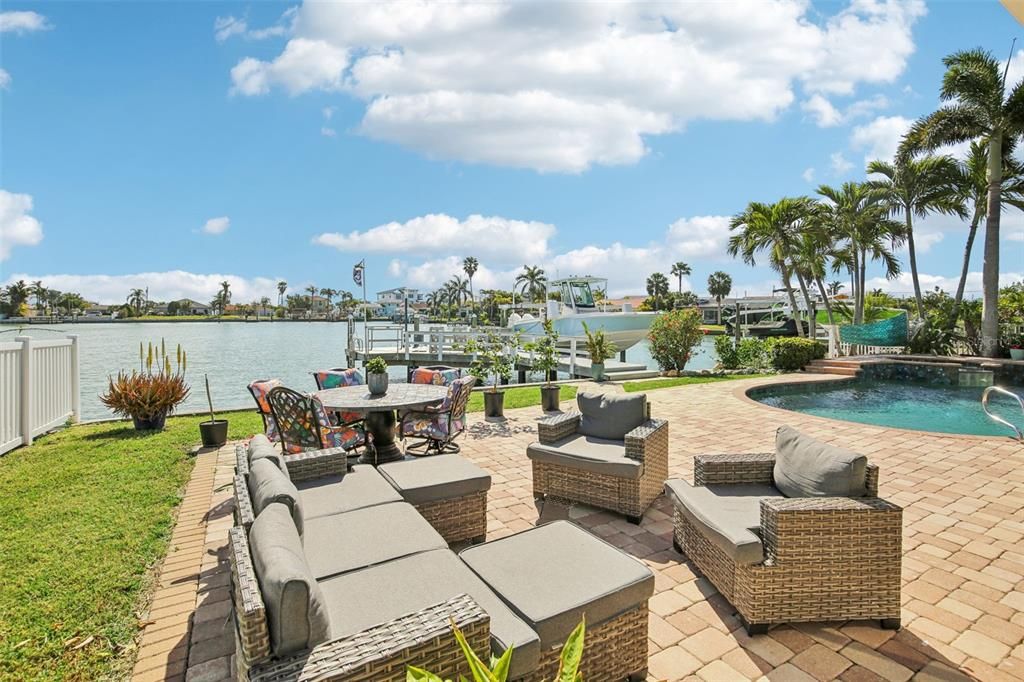 For Sale: $1,299,000 (3 beds, 2 baths, 2253 Square Feet)