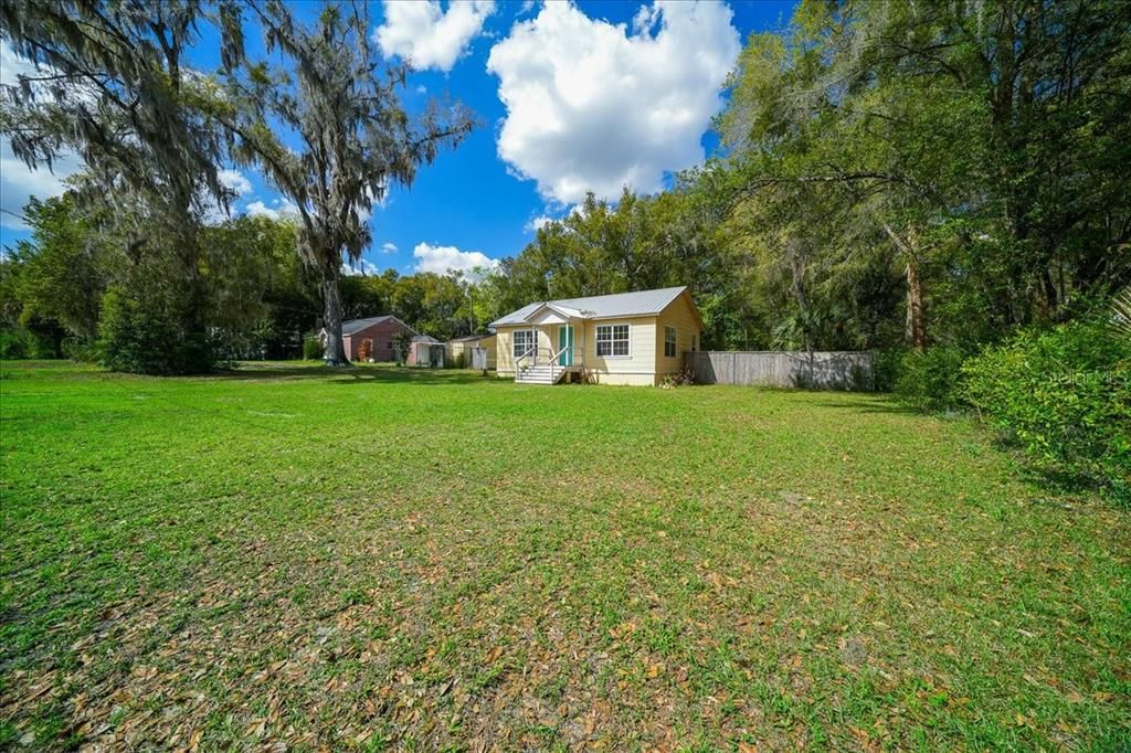 Activo con contrato: $149,900 (2 camas, 1 baños, 962 Pies cuadrados)