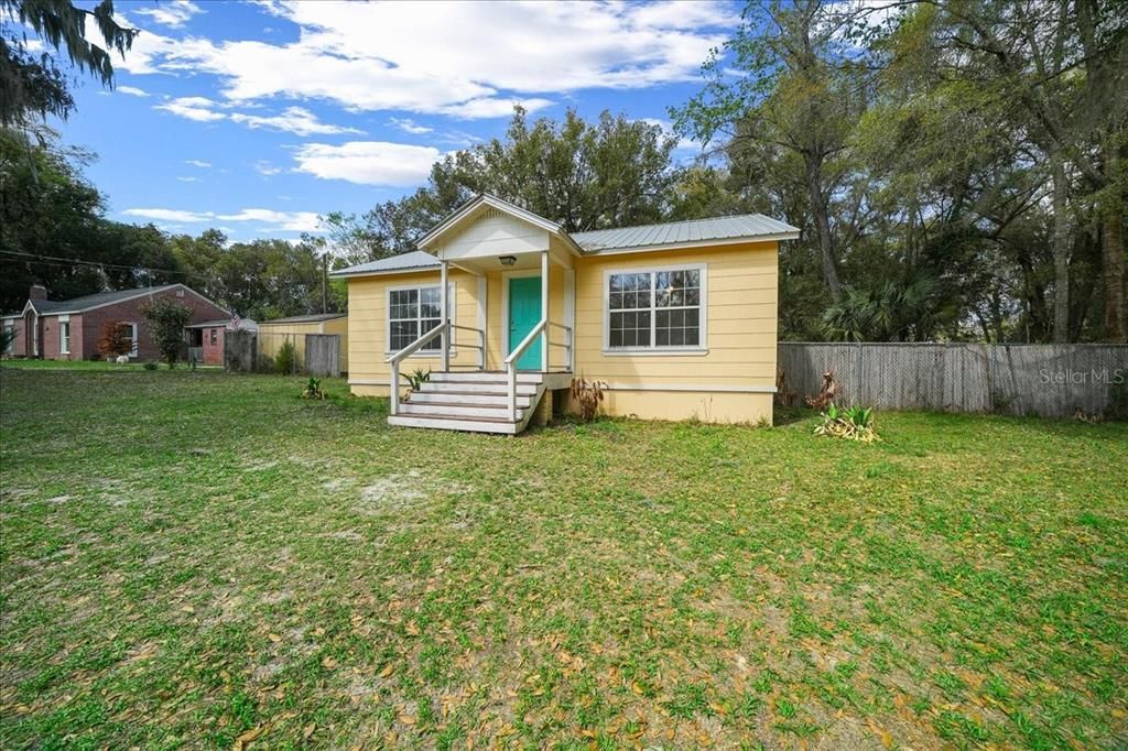 Activo con contrato: $149,900 (2 camas, 1 baños, 962 Pies cuadrados)